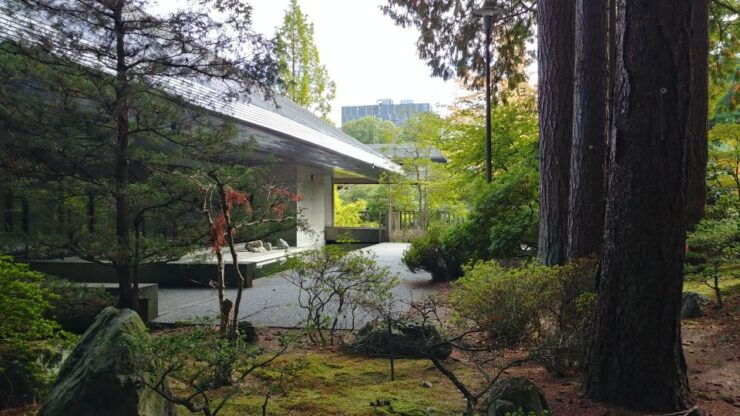 Vancouver: Botanical Gardens Tour and Museum of Anthropology - Booking Details