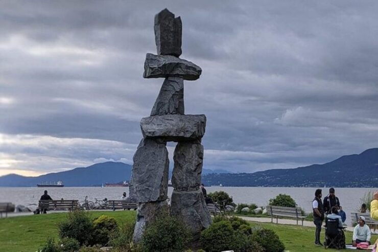Vancouver City Tour With Grand Lunch and Wine - Tour Overview