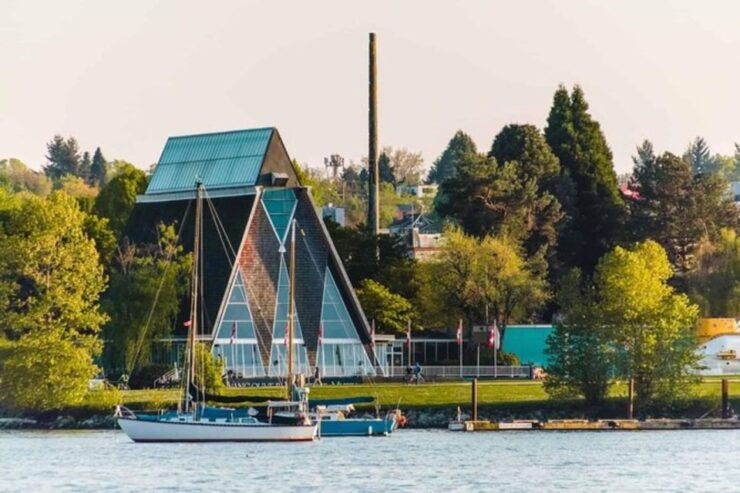 Vancouver Family Tour for History Geeks Private - Private Group Tour Benefits