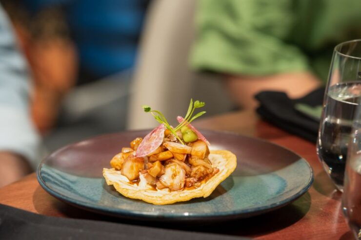 Vancouver Gastown: 3-Hour Gastronomic Tour - Explore Historic Gastown Architecture