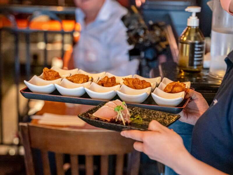 Vancouver: Gastown Historical Walking Food Tour - The Experience for Food and History Enthusiasts