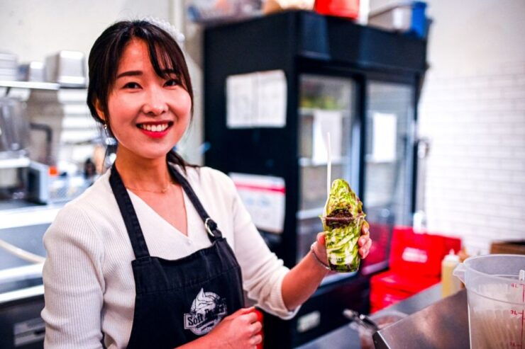 Vancouver: Guided Food and City History Tour - Experience Highlights