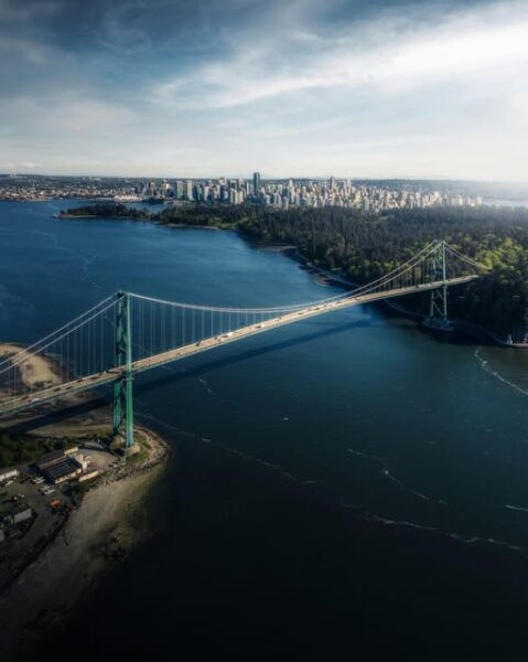 Vancouver: Guided Hiking Highlights at Grouse & Lynn Canyon - Key Stops: Stanley Park and Lions Gate Bridge