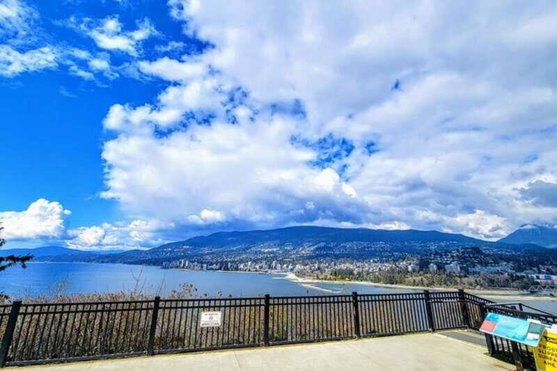 Vancouver: Half Day City Tour Private - Exploring Vancouver in Comfort and Style  