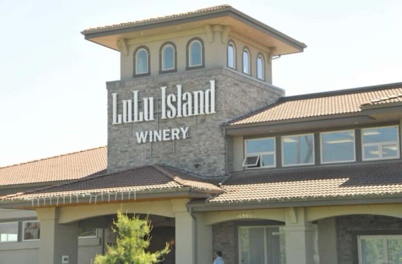 Vancouver Hidden Gems: Winery Tasting & Temple Visit - Good To Know