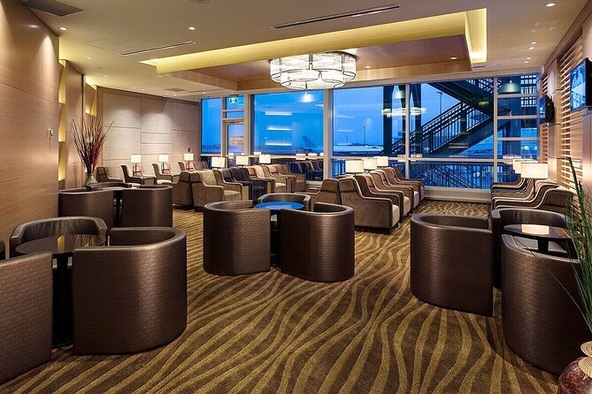 Vancouver International Airport Plaza Premium Lounge - Lounge Amenities