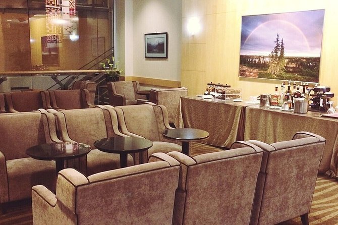 Vancouver International Airport Plaza Premium Lounge - End Point and Convenience