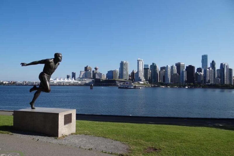 Vancouver Lookout Private Tour with Skip-the-line Tickets - Personalization and Comfort