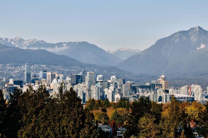 Vancouver Lookout Private Tour with Skip-the-line Tickets - Who Should Book This Tour?