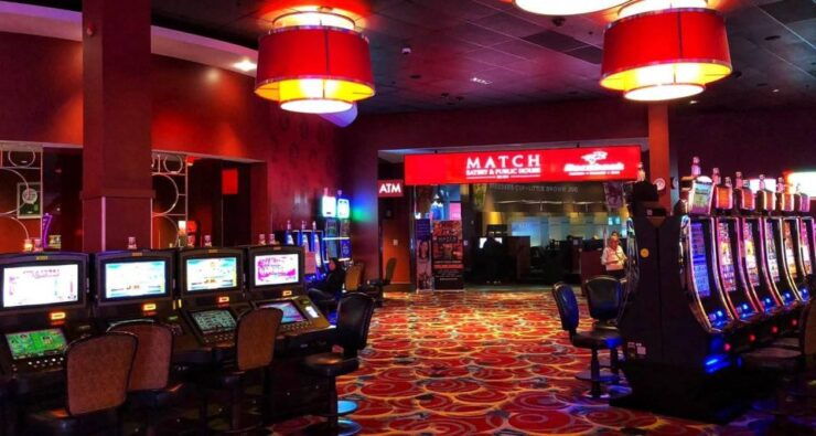 Vancouver Night Life and Casino Private Tour - Tour Highlights