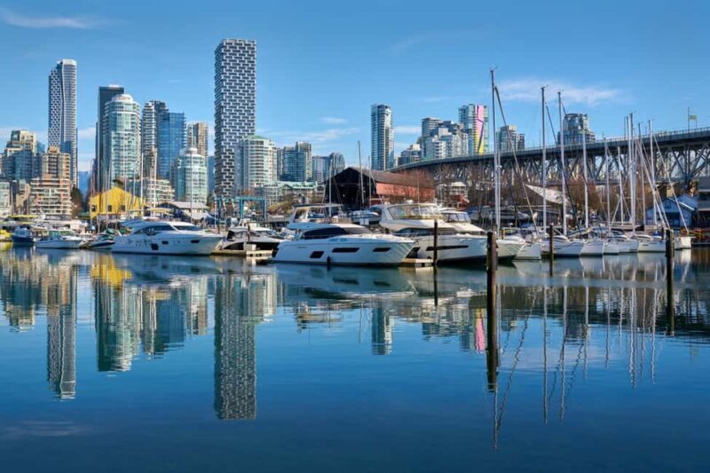 Vancouver: Private City Walking Tour with Seal Boat Tour - The Sum Up