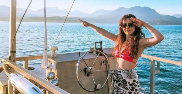 Vancouver: Sunset Boat Cruise With Complementary Bubbly - Frequently Asked Questions