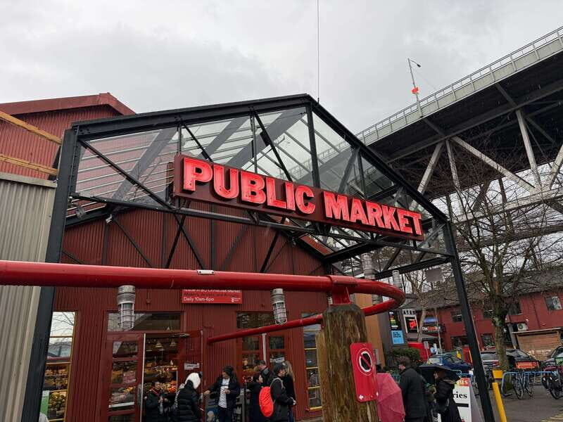 Vancouver Tour/Car/Grandville Island/Queen Elizabeth/China T - Good To Know