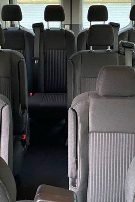 Vancouver: Transport to Vancouver International Airport - Flexible Booking Options