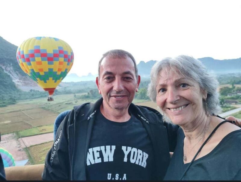 Vang Vieng: Hot Air Balloon/Paragliding Flight-Hotel Pickup - Paragliding: An Adrenaline Rush