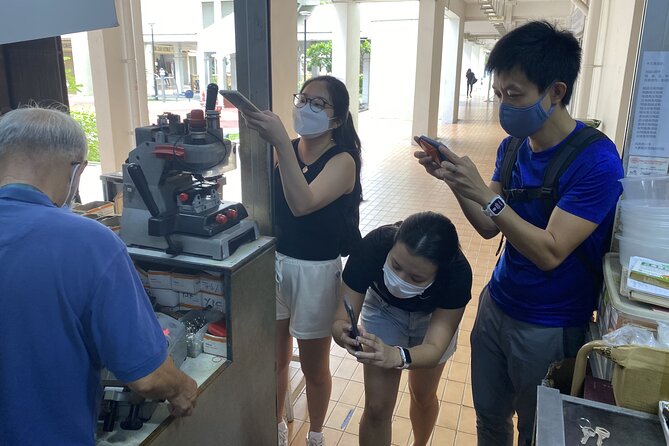 Vanishing Craftsmen - Exploring the Vanishing World of Artisans