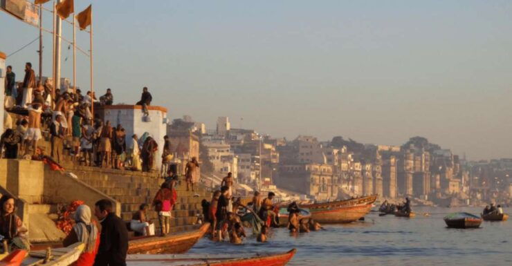 Varanasi: 3-Hour Evening Aarti Tour With Boat Ride - Activity Duration and Cancellation Policy