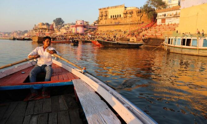 Varanasi: 3-Hour Evening Aarti Tour With Boat Ride - Guided Walk Through Varanasis Culture and Heritage