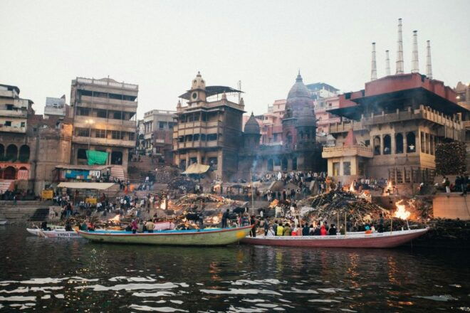 Varanasi: City Highlights Private Day Tour & Ganges Cruise - Itinerary and Main Stops