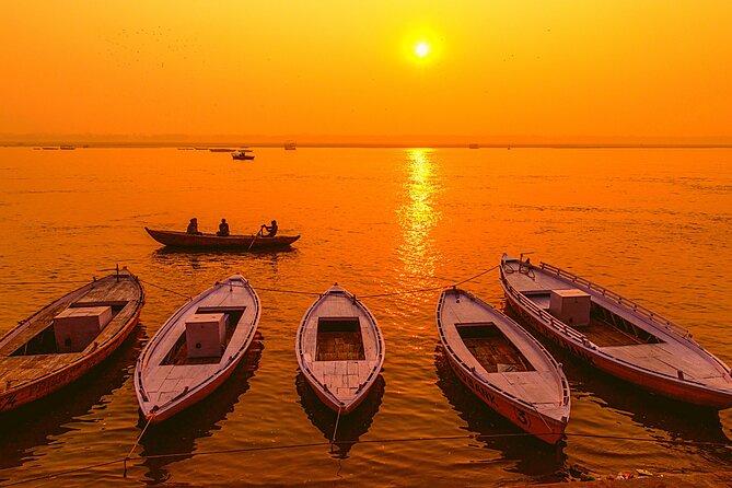 Varanasi From Mumbai (With Flights): a Luxury Private Guided Tour in a Weekend - Meeting and Pickup Information