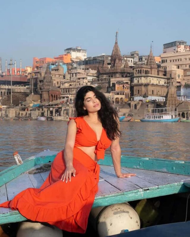 Varanasi: Heritage Walking Tour & Sunrise Boat Ride - Good To Know