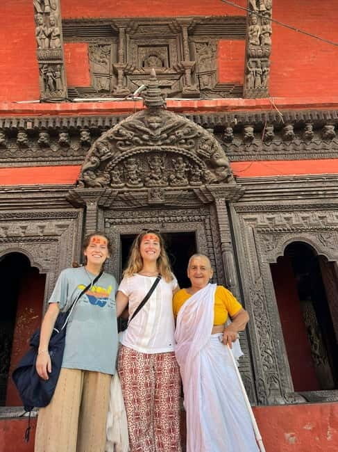 Varanasi: Hidden Secrets of Vibrant Tradition (Guided Tour) - Why This Tour Works Well