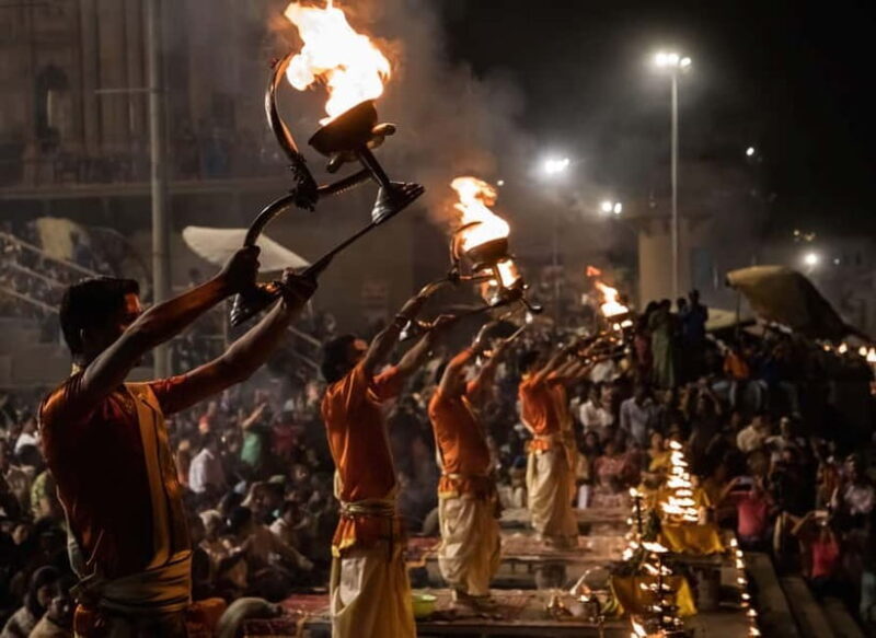 Varanasi Landmark Evening City Tour - Aarti & Boating - Good To Know