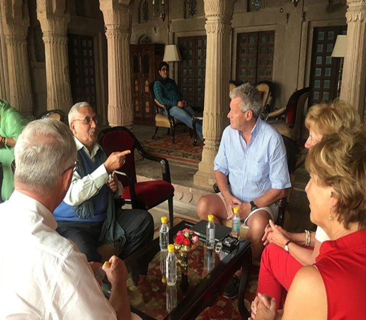 Varanasi: Private Lecture on Hinduism With Professor - Experience Description