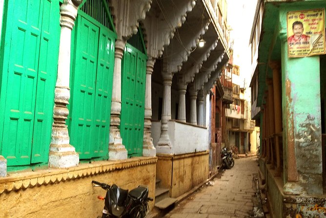 Varanasi Puzzled Alleys and Hidden Shrines - Cultural Immersion in Varanasi