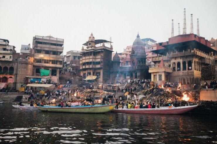 Varanasi Sunrise With Morning Boat Ride - Itinerary