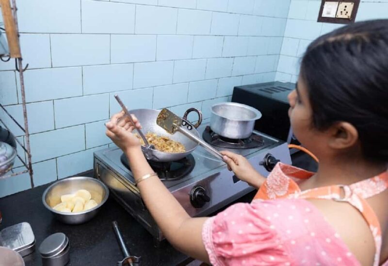 Varanasi: Traditional Indian Cooking Class with Dinner - Varanasi: Traditional Indian Cooking Class with Dinner – A Deep Dive