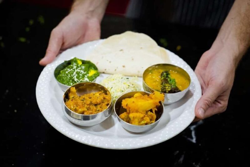 Varanasi: Traditional Indian Cooking Class with Dinner - Good To Know