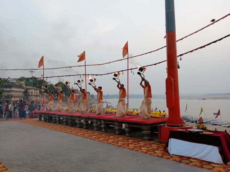 Varanasi Walking Tour:- A walk through the heritage. - The Sum Up