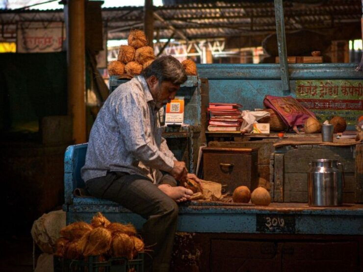 Varanasi Walking Tour With Local Snacks - Experience Highlights