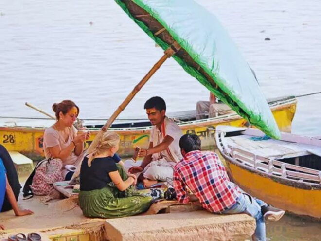 Varanasi Walking Tour With Local Snacks - Group Size and Private Tours