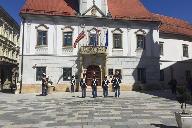 Varazdin Baroque Town & Trakoscan Castle, Small Group From Zagreb - Important Information
