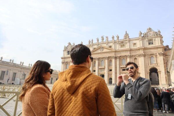 Vatican: Basilica Dome Climb & Tour With Papal Tombs Access - Guide Rating