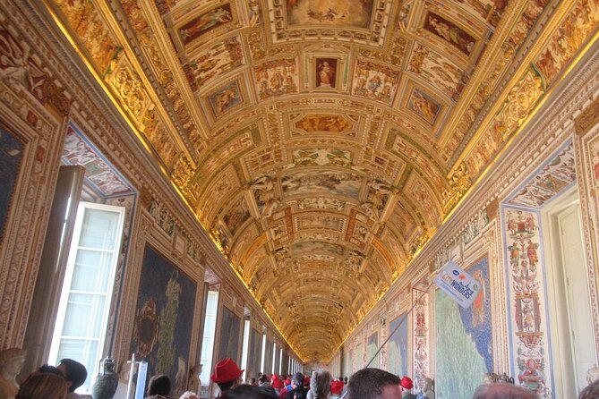 Vatican & Sistine Chapel Guided Tour - Tour Features Overview