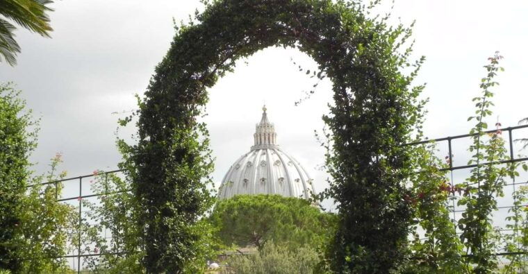 Vatican: Vatican Gardens With Bus Tour & Vatican Museums - Highlights of the Vatican Gardens