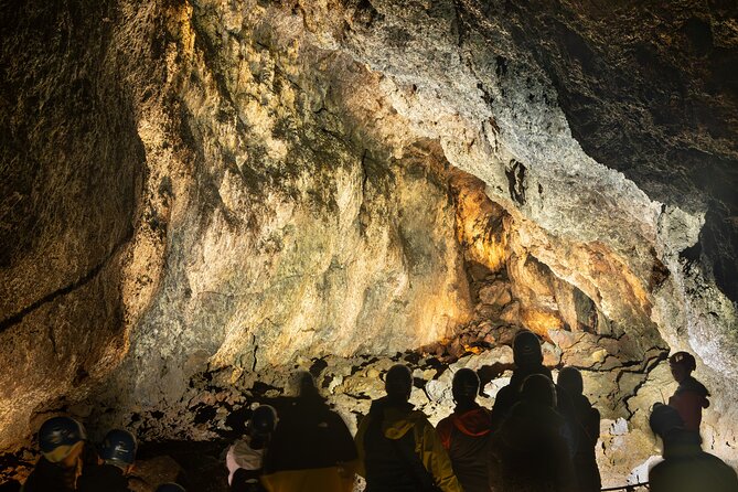 Vatnshellir Cave Tour - Inclusions