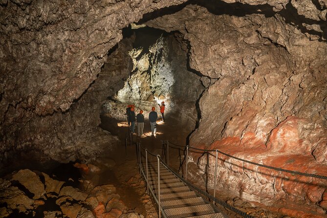 Vatnshellir Cave Tour - Experience