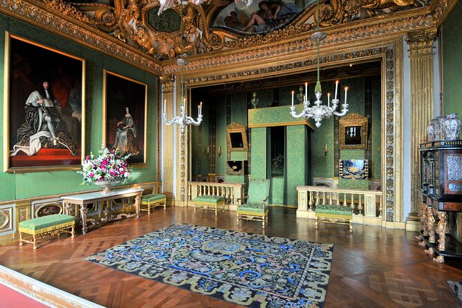 Vaux-Le-Vicomte Castle Day Trip With Chateaubus Shuttle - Timing and Duration