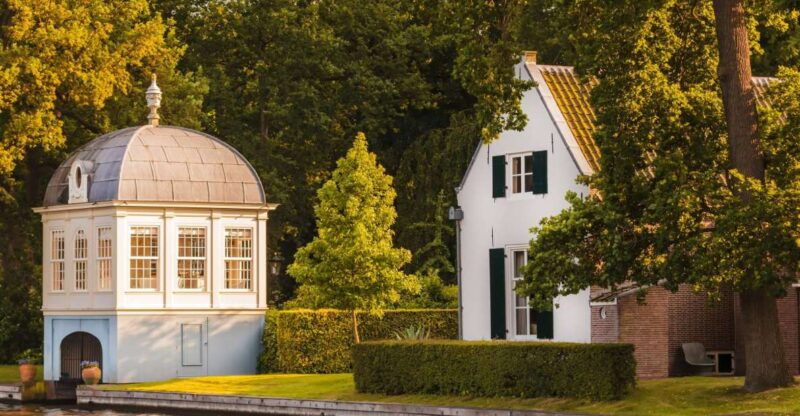 Vecht River: Private Tour sightseeing Cruise with diner - What Sets This Tour Apart?