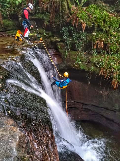 VEGA DE PAS, Cantabria : BARRANQUISMO INICIACION, FOR THE WHOLE FAMILY - Analyzing the Value for Money
