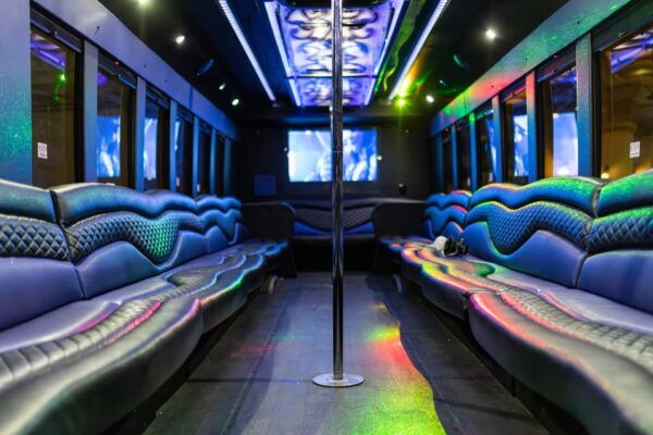 Vegas: 4-Hour Club Crawl With Party Bus Experience - What to Expect on the Tour