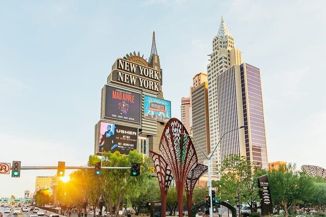 Vegas Explorer: Hop-On Hop-Off Adventure at Your Own Pace - Who Is This Tour Best For?