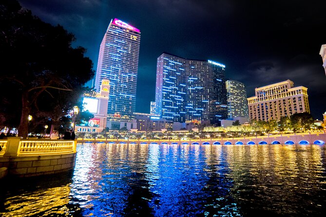 Vegas Ghosts: Gansgters, Glitz, and Gore Ghost Tour - Glitzy Haunts and Eerie Encounters