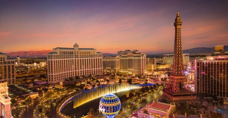 Vegas Highlights: Neon Lights & Desert - Audio Driving Tour - Good To Know