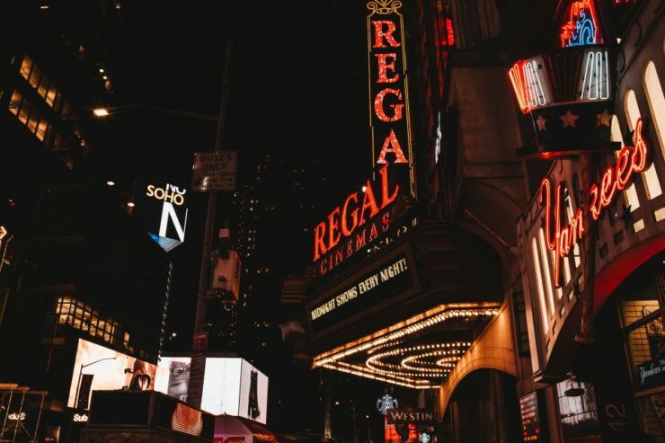 Vegas Highlights: Neon Lights & Desert - Audio Driving Tour - Tour Highlights