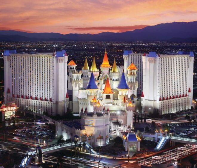 Vegas: Spice Wannabe: The Spice Girls Tribute at Excalibur - Duration and Language
